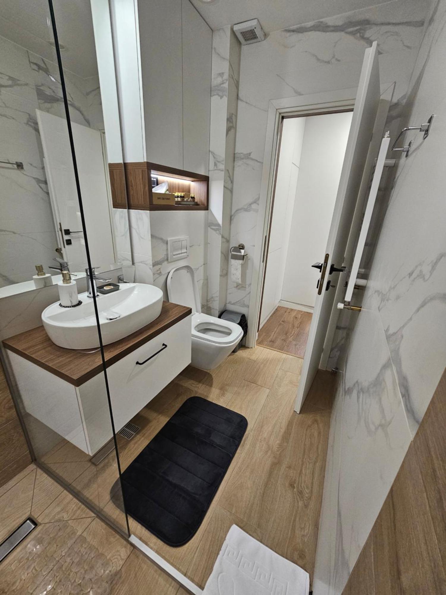 Iasi Business Suite Экстерьер фото
